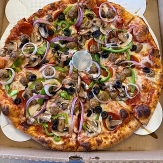 Med 14" Cheese Pizza & 10 Wings